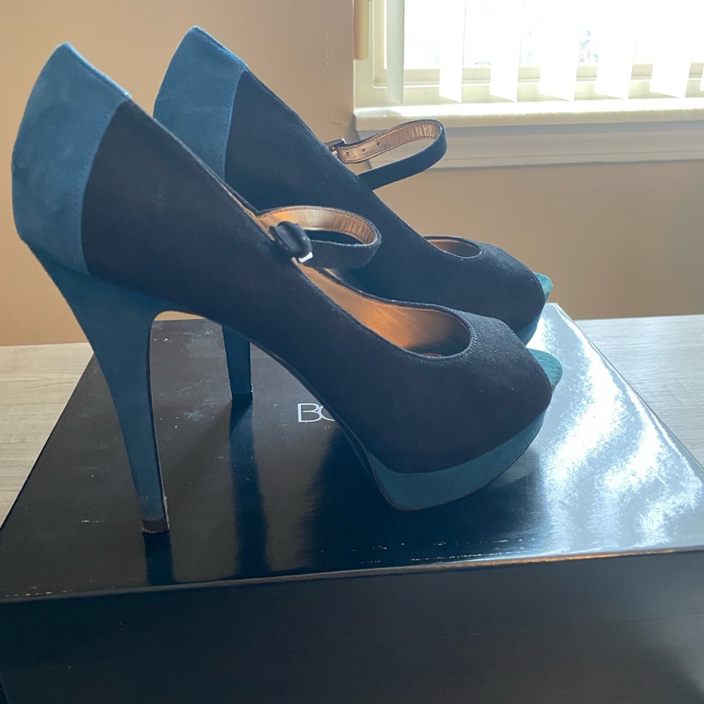 Black and Blue Suede Pumps